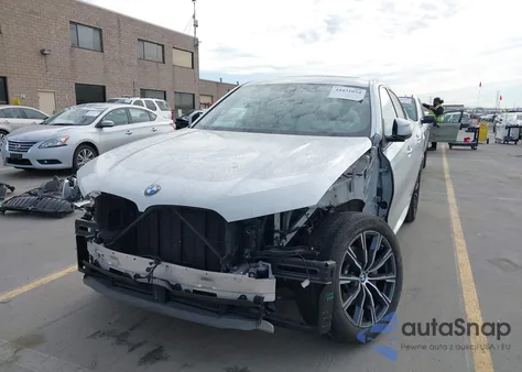 2023 BMW X6 xDrive40I z USA, uszkodzony, nr VIN 5UXCY6C06P9N62025